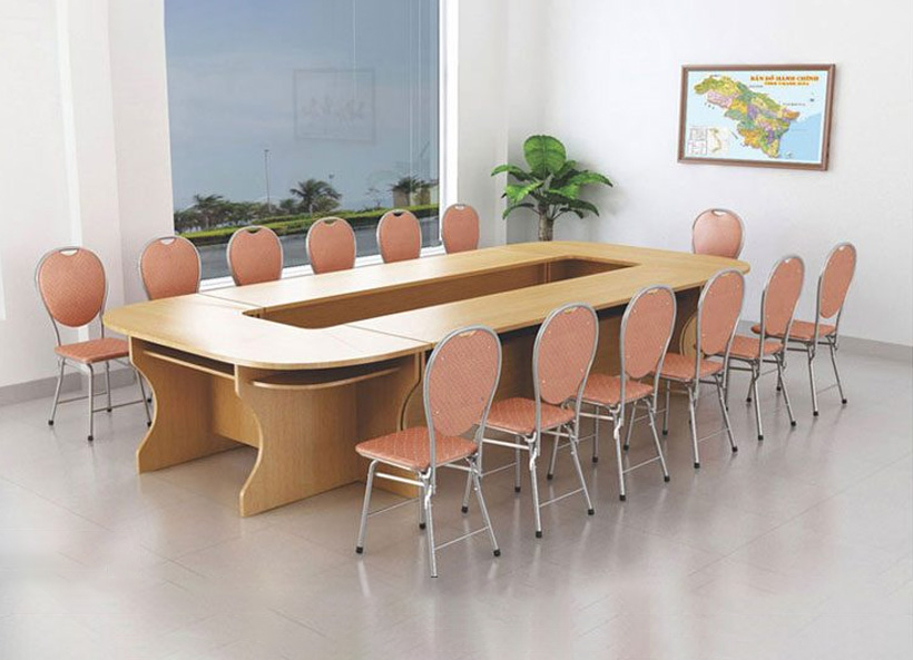 Ứng dụng của bàn họp lắp ghép trong không gian văn phòng