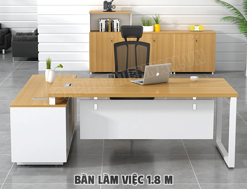 Cách bố trí bàn làm việc 1.8m