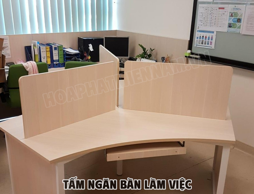 Tấm ngăn bàn làm việc bằng gỗ