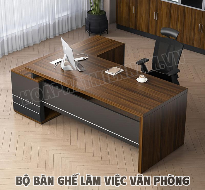 Kinh nghiệm chọn bàn ghế làm việc cho từng không gian và mục đích