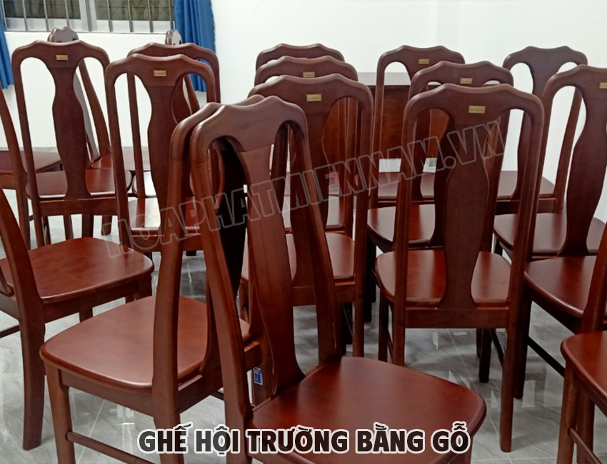 Lợi Ích Của Ghế Hội Trường Bằng Gỗ
