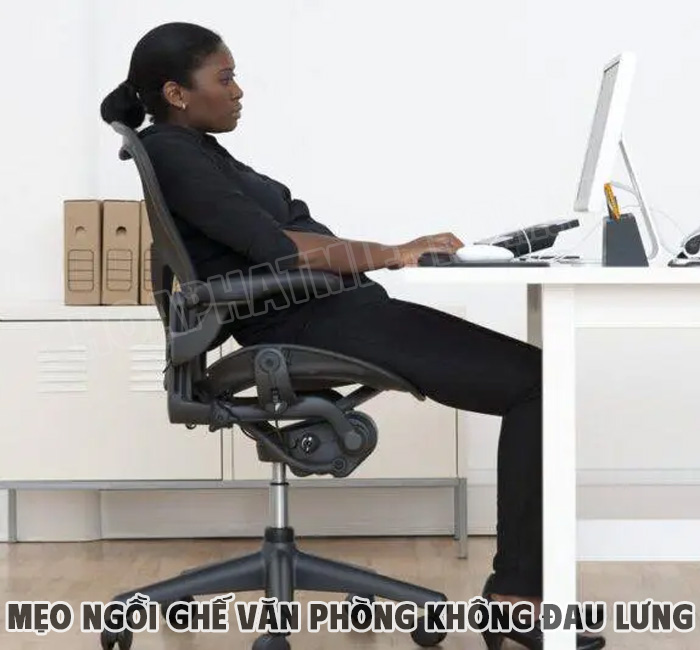 Tại Sao Ngồi Văn Phòng Lại Dễ Bị Đau Lưng?