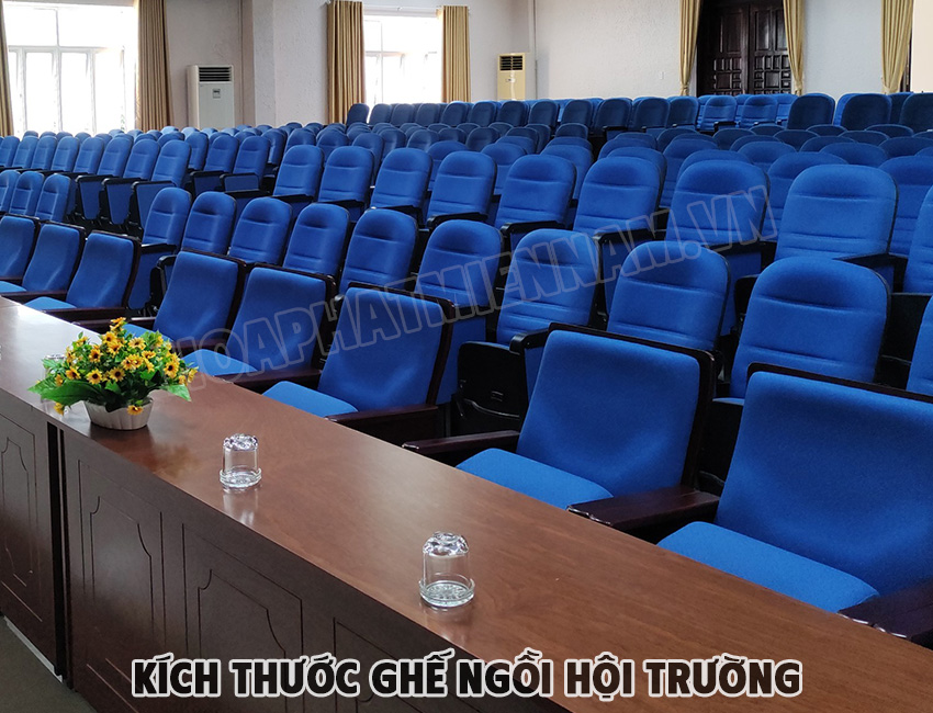 Tại sao kích thước ghế ngồi hội trường lại quan trọng?