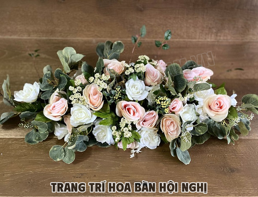 trang-tri-hoa-ban-hoi-nghi-18