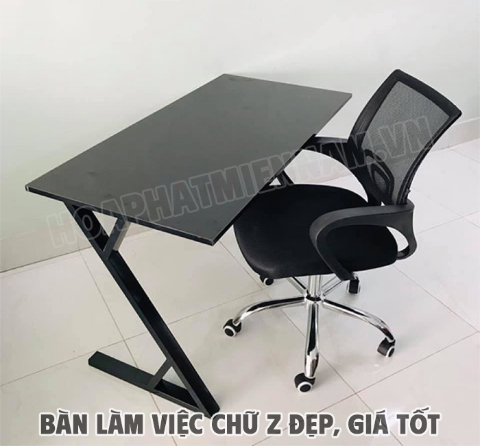 ban-lam-viec-chu-z-17