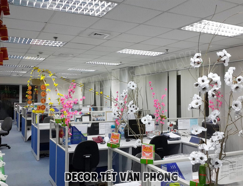 Decor Tết văn phòng theo phong cách truyền thống