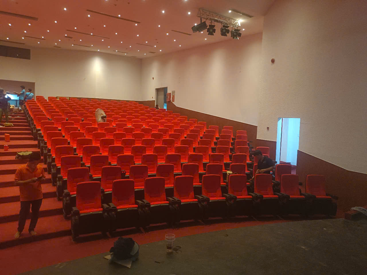 Lắp Đặt Ghế Hội Trường Tại Trung Tâm Văn Hóa Hậu Giang Quận 6 TPHCM