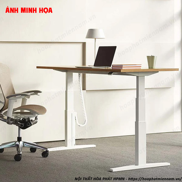 Lợi Ích Của Bàn Làm Việc Đứng Ngồi Đối Với Sức Khỏe Và Hiệu Suất Làm Việc