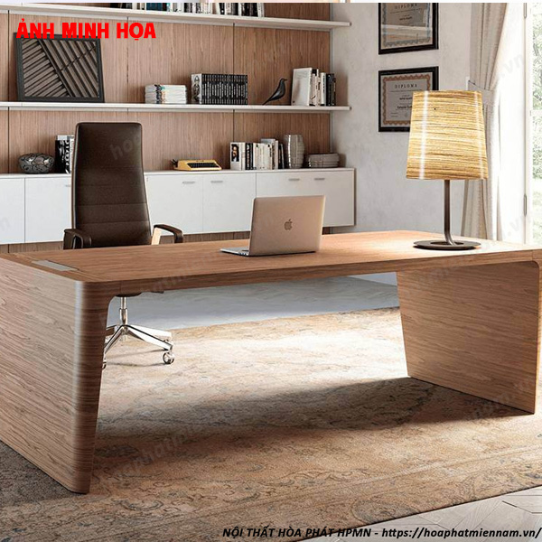 Ứng Dụng Của Bàn Làm Việc Gỗ Tự Nhiên Phủ Veneer