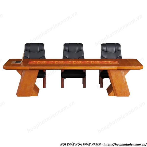 Lợi Ích Khi Sử Dụng Bàn Họp Chân Chéo Hòa Phát