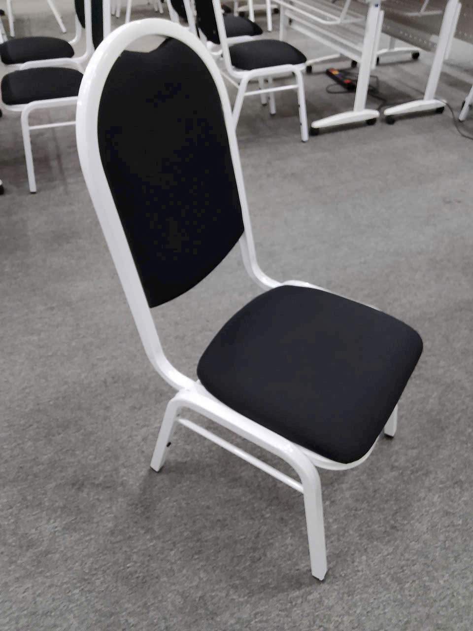 Lắp đặt ghế hội trường MC05, bàn hội trường BHT512