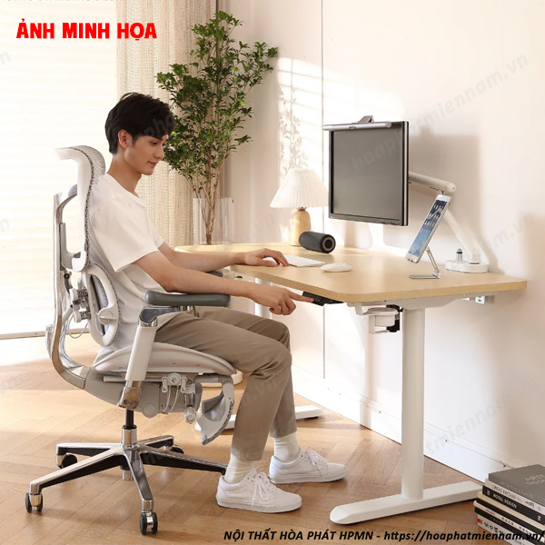 Cách Lựa Chọn Bàn Làm Việc Đạt Tiêu Chuẩn Ergonomic