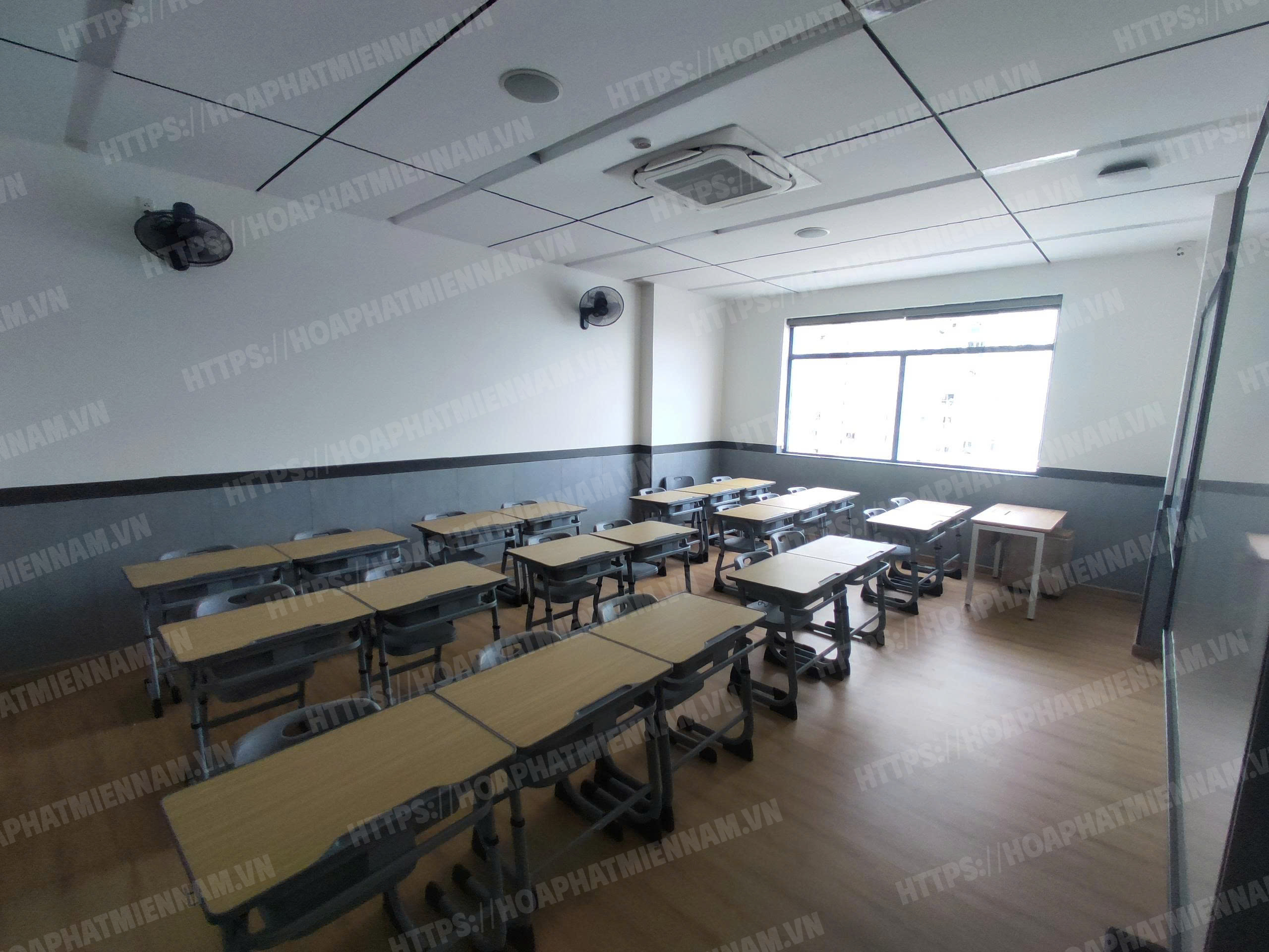 Lắp Đặt  Bàn Ghế Học Sinh Tại Công Ty Cổ Phần Văn Hoá Giáo Dục Việt Mỹ