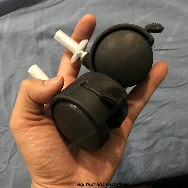 Ghế Xoay Có Bánh Xe Khóa Là Gì?