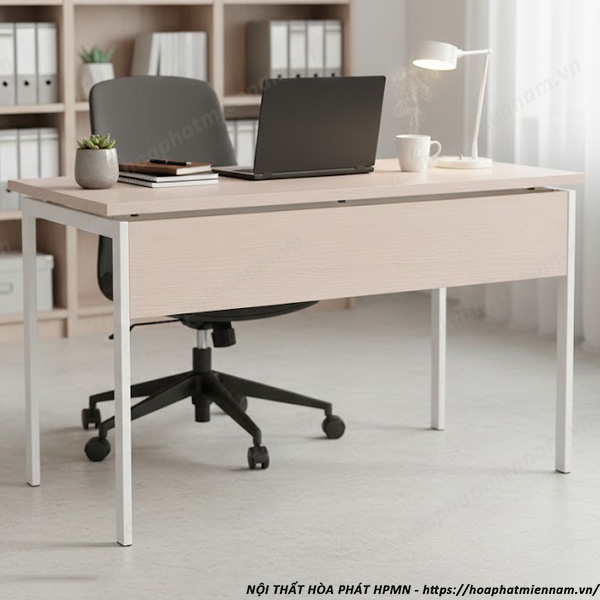 ban-lam-viec-chan-sat-cho-phong-lam-viec-2