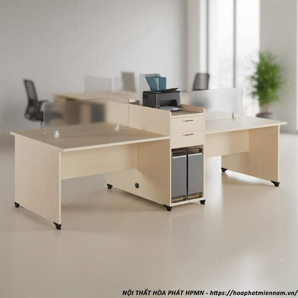 ban-lam-viec-co-vach-ngan-cho-van-phong-mo-3