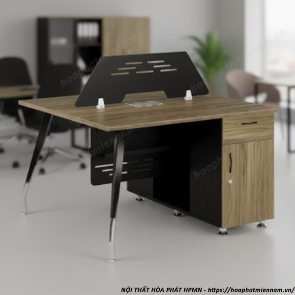 ban-lam-viec-co-vach-ngan-cho-van-phong-mo-4