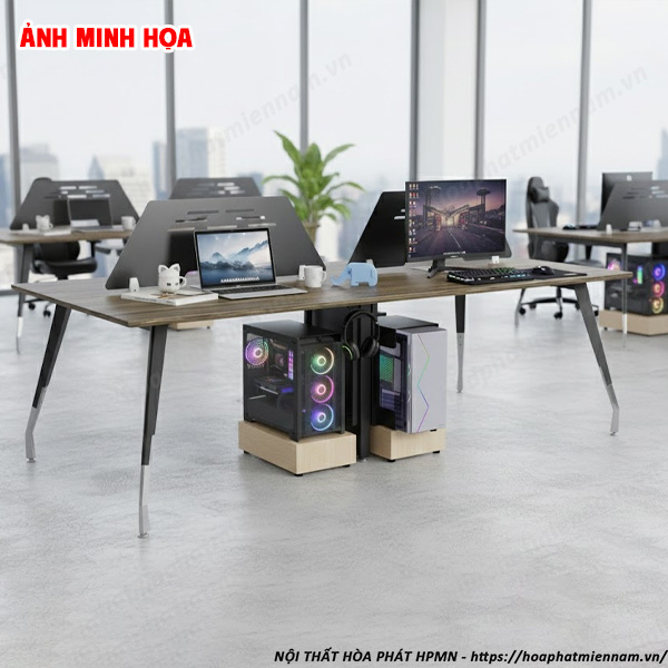 cum-ban-lam-viec-cho-bo-phan-IT-1