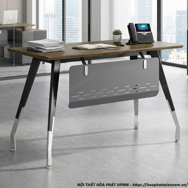 cach-dat-dien-thoai-tren-ban-lam-viec-phong-thuy-3